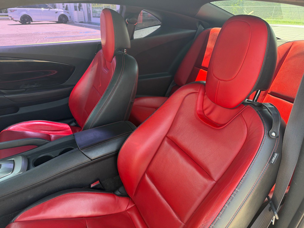 2015 Chevrolet Camaro Image 7