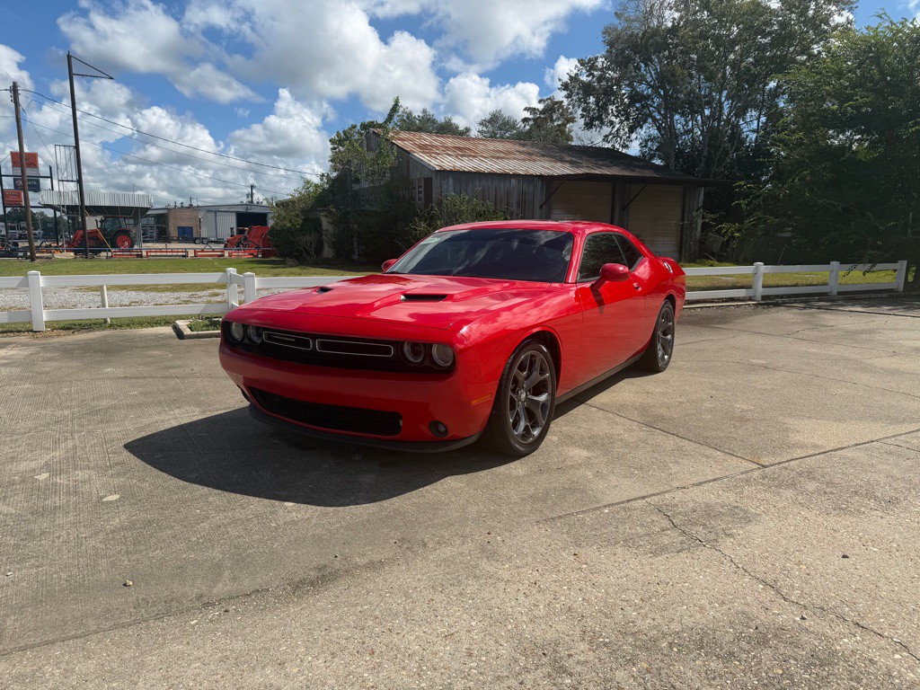 2015 Dodge Challenger Image 1