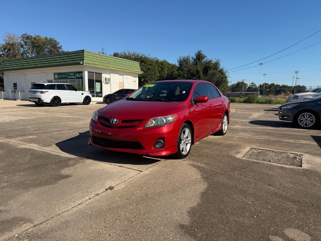 2013 Toyota Corolla Image 1