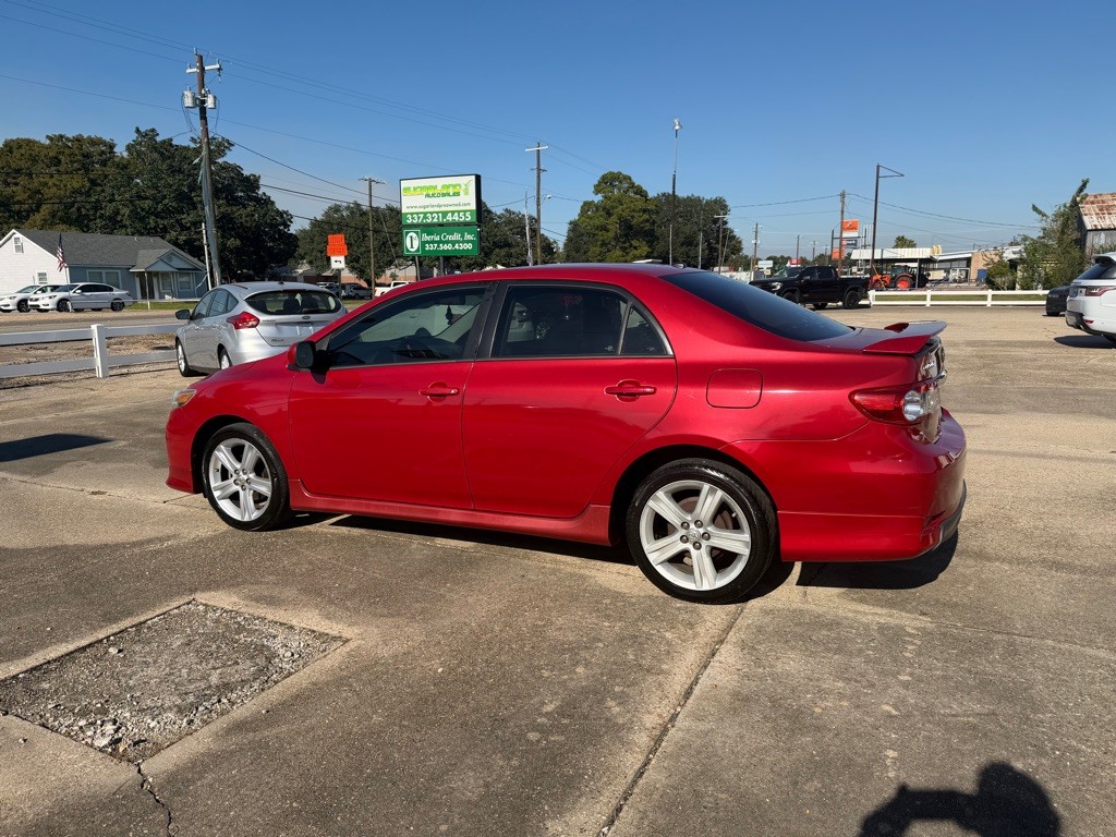 2013 Toyota Corolla Image 3