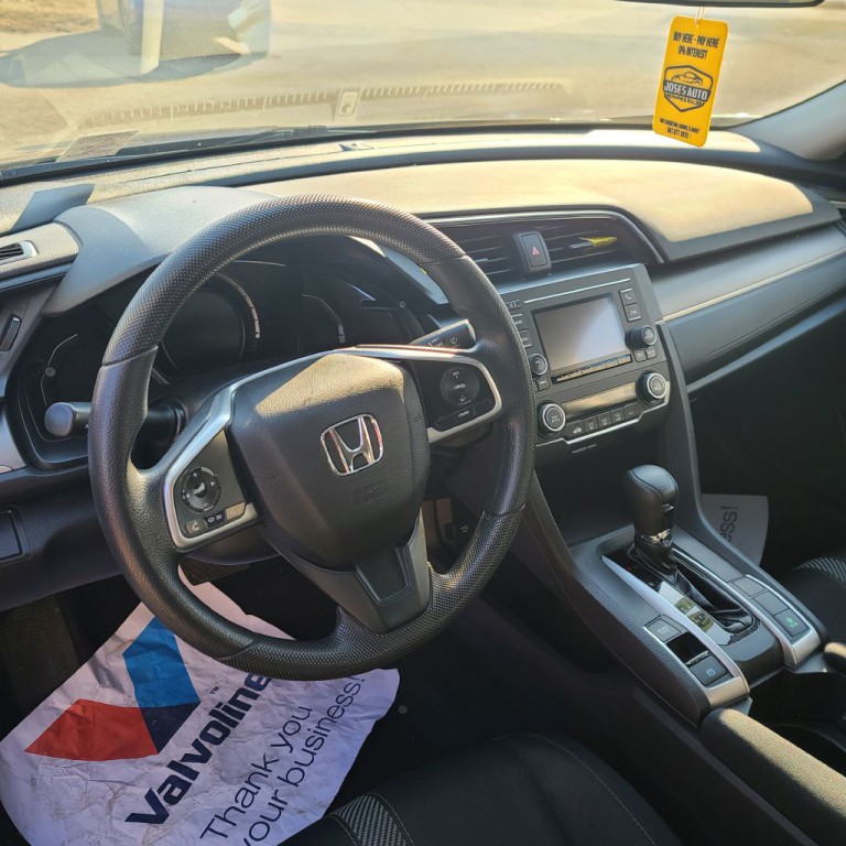 2018 Honda Civic Image 9