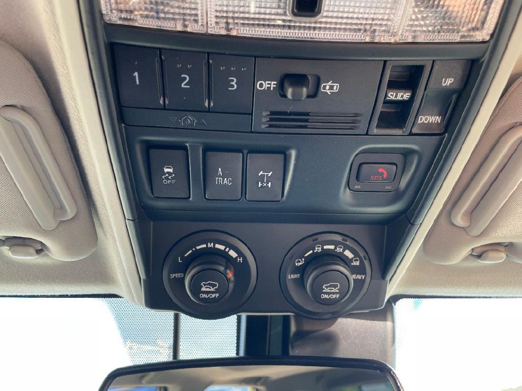 2022 Toyota 4Runner Image 13