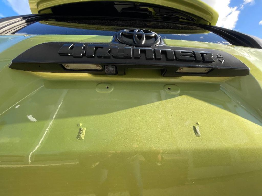 2022 Toyota 4Runner Image 21