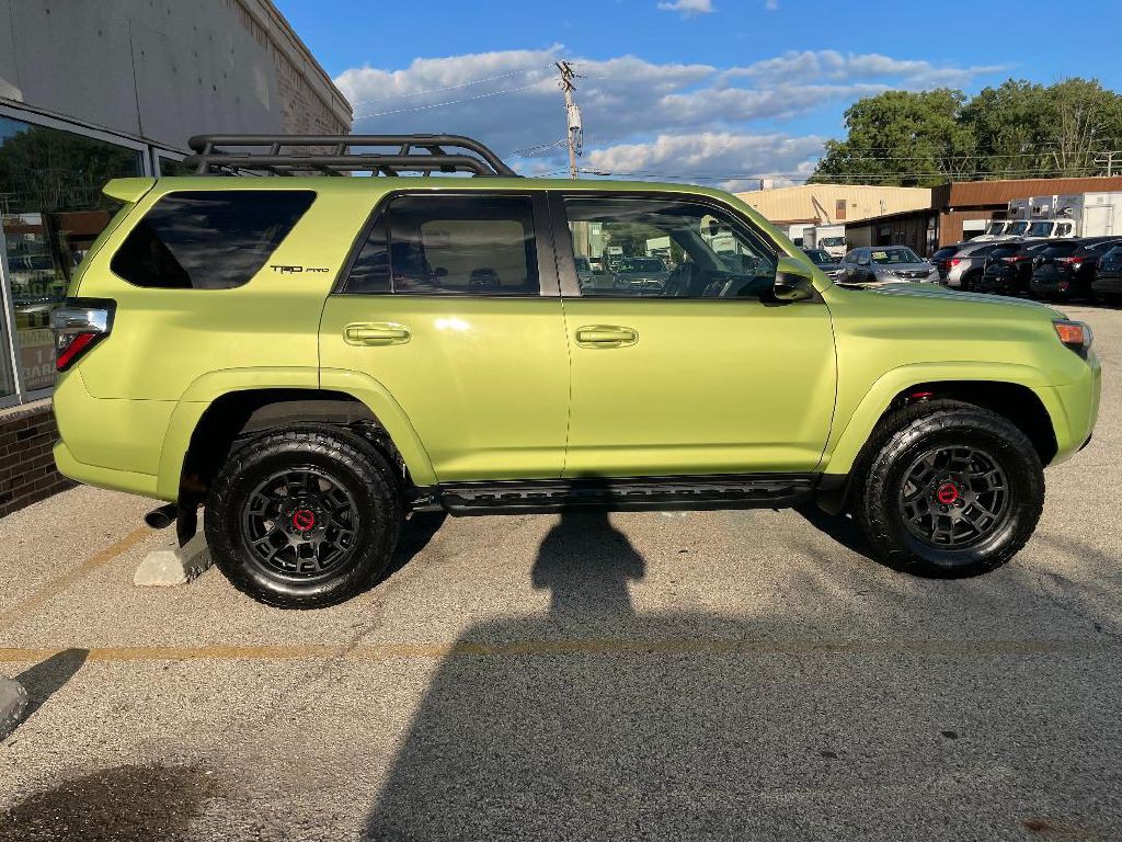 2022 Toyota 4Runner Image 22