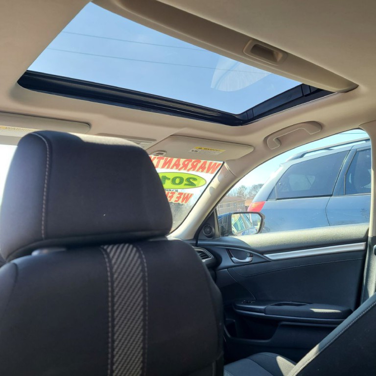 2017 Honda Civic Image 10