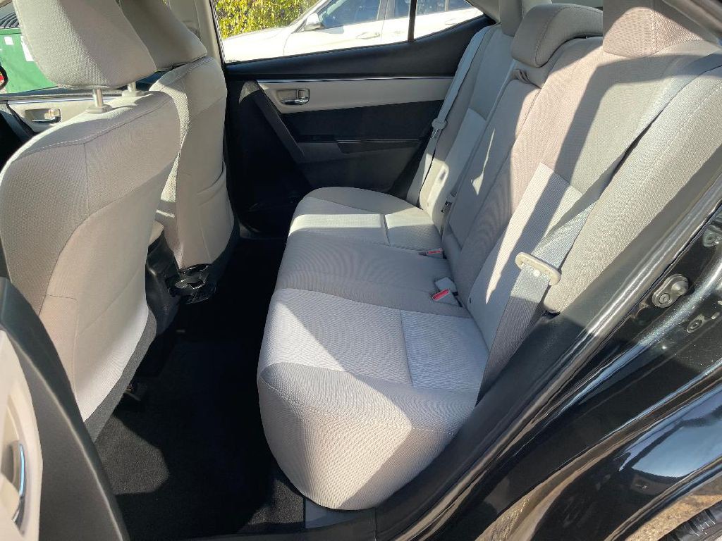 2016 Toyota Corolla Image 7