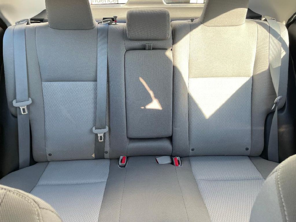 2016 Toyota Corolla Image 10