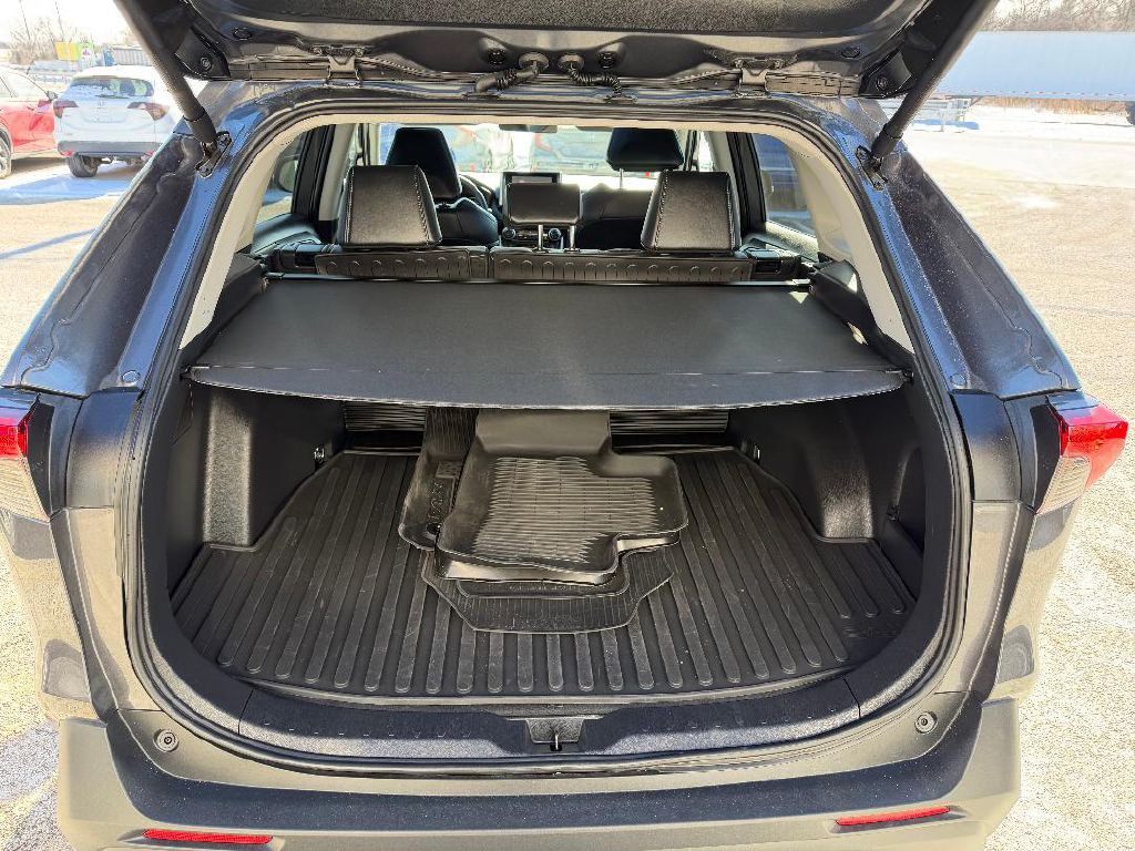 2025 Toyota Rav4 Image 12