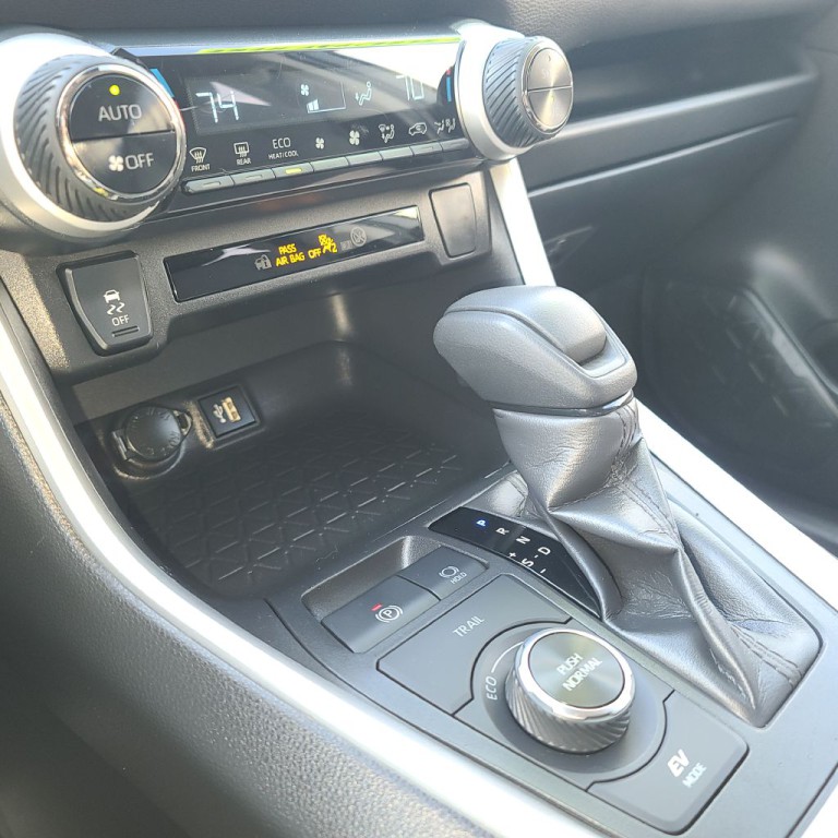 2023 Toyota Rav4 Image 6
