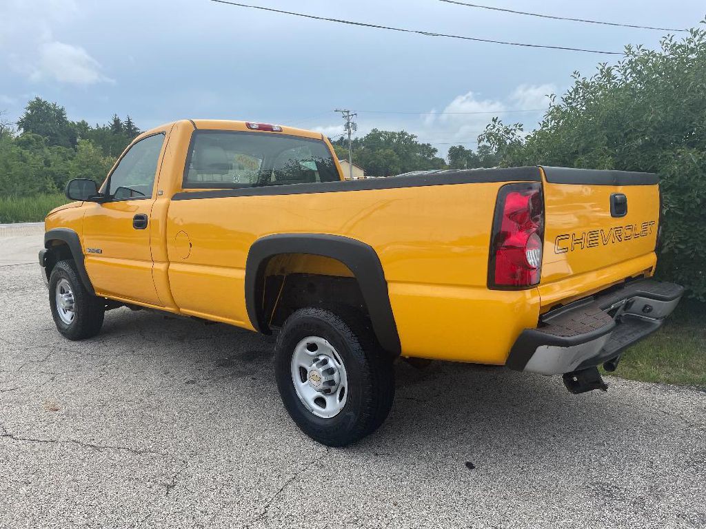 2004 Chevrolet Silverado 1500 Image 4