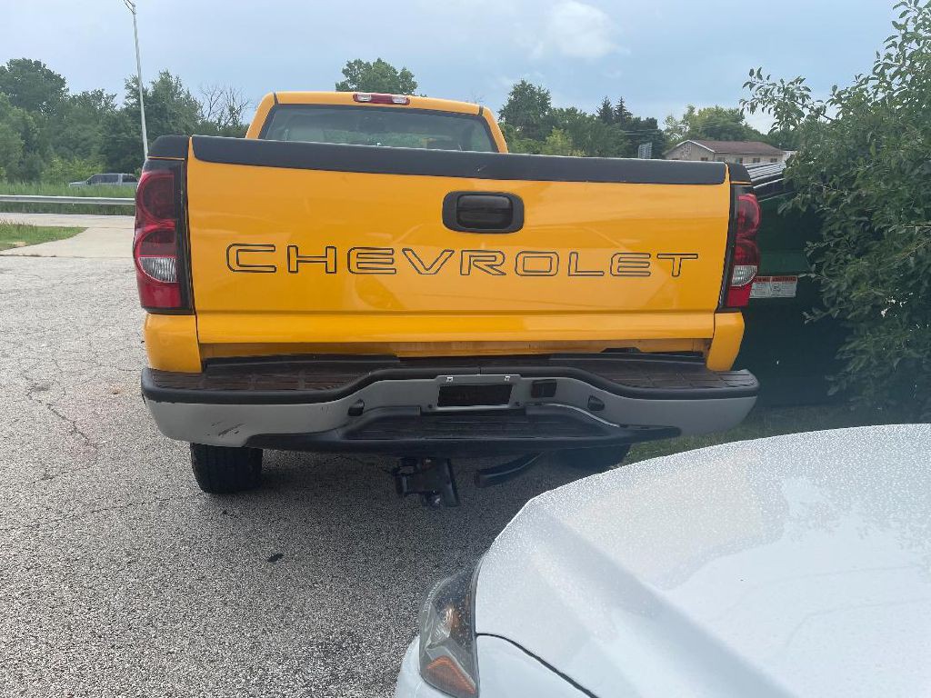 2004 Chevrolet Silverado 1500 Image 5