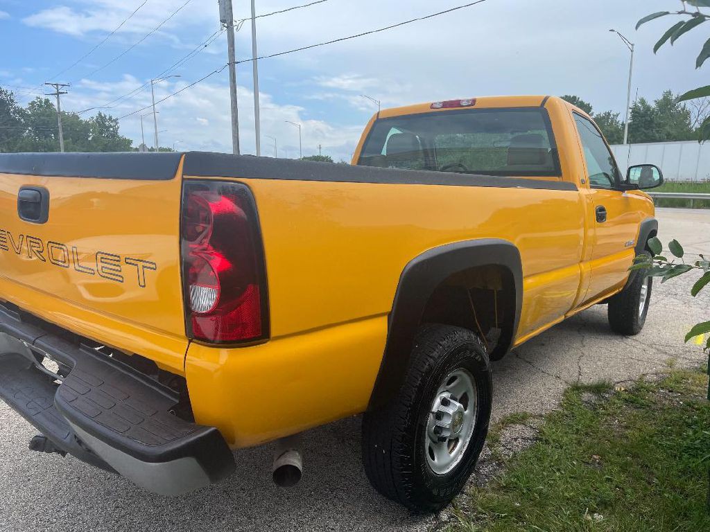 2004 Chevrolet Silverado 1500 Image 6