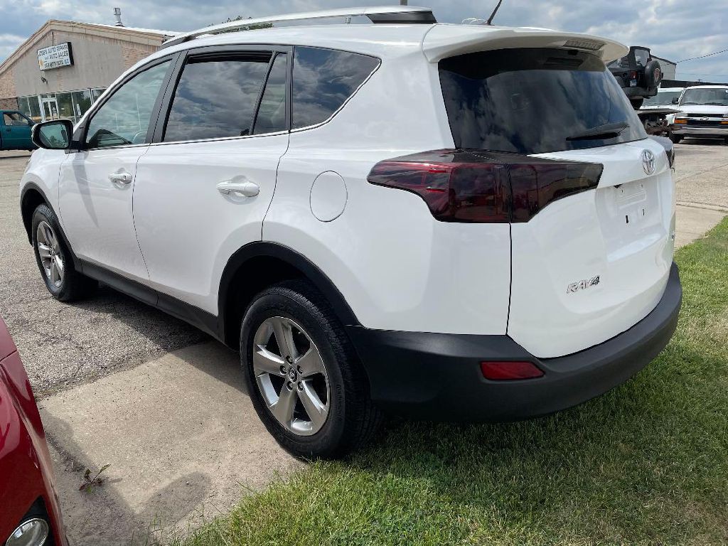 2015 Toyota Rav4 Image 4