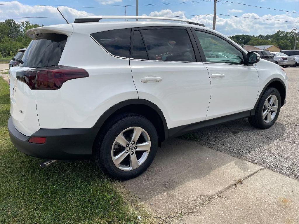 2015 Toyota Rav4 Image 6