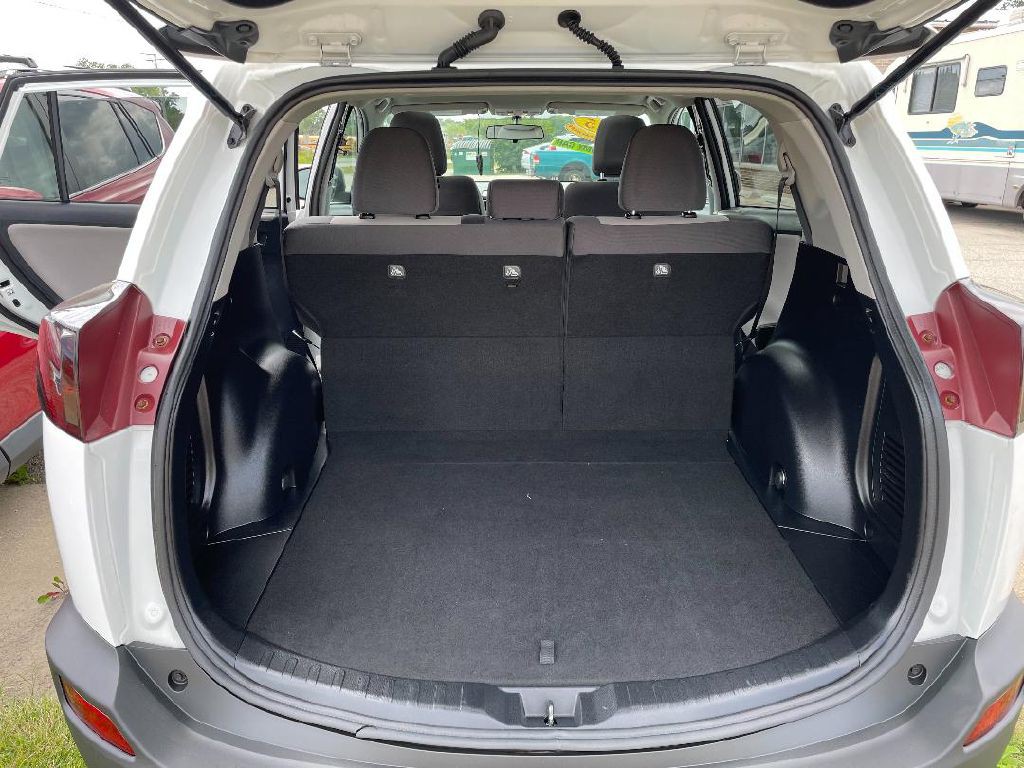 2015 Toyota Rav4 Image 7