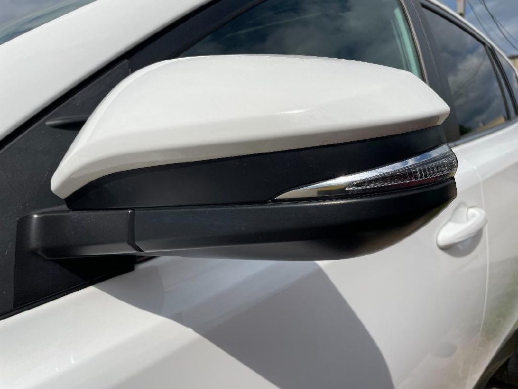 2015 Toyota Rav4 Image 17