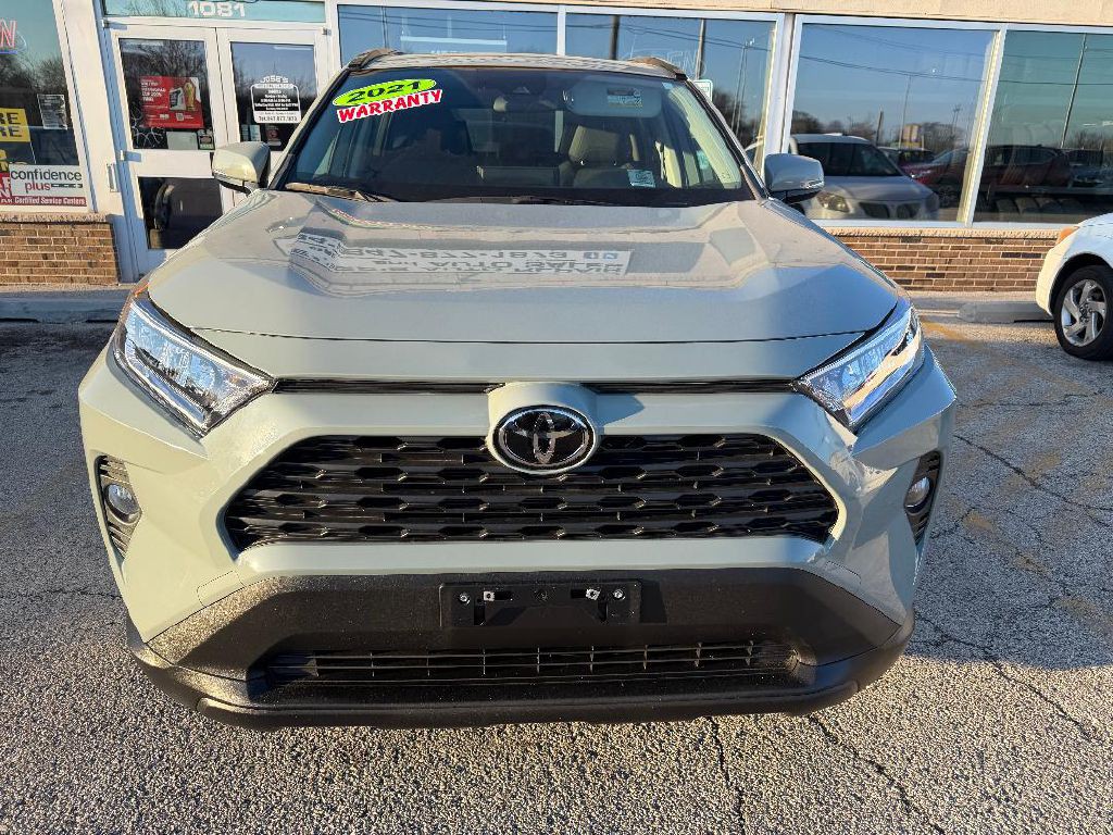 2021 Toyota Rav4 Image 2