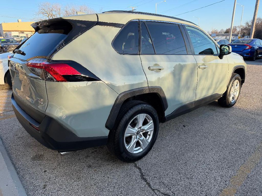 2021 Toyota Rav4 Image 4