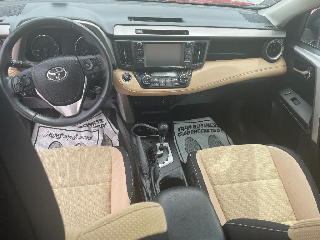 2016 Toyota Rav4 Image 12