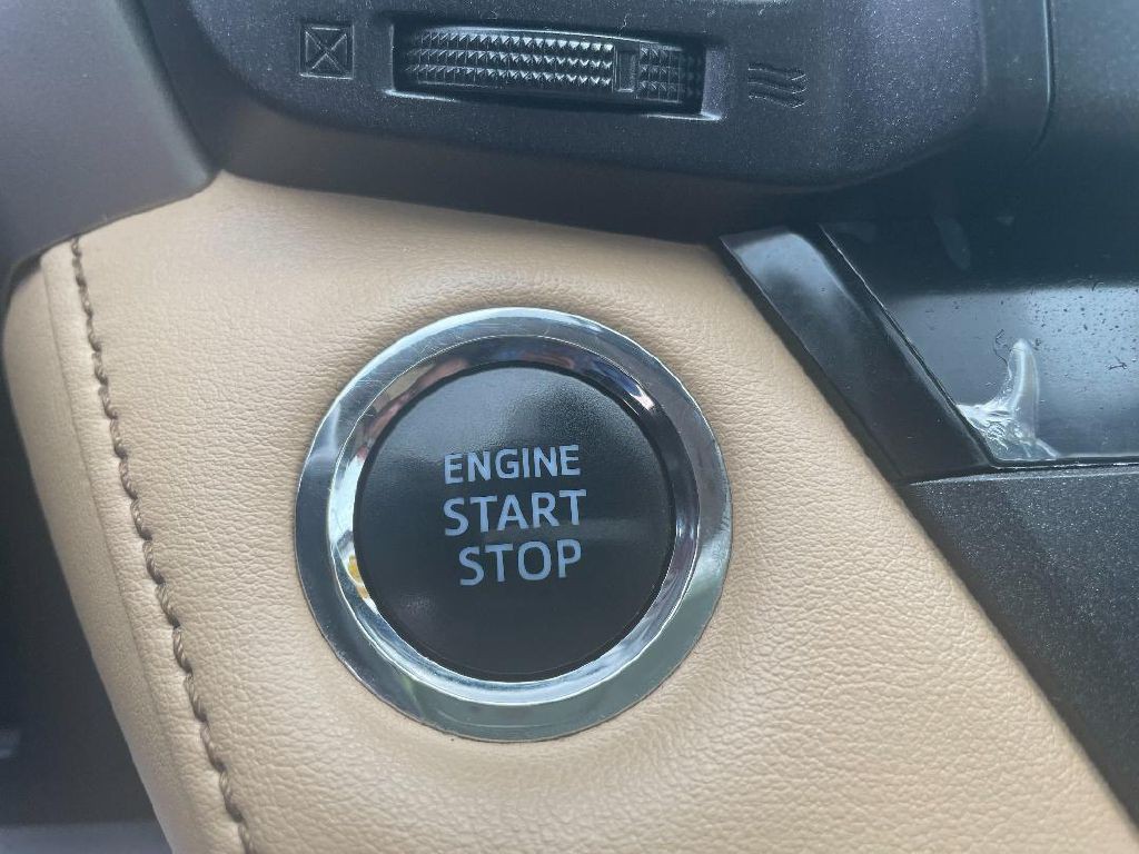 2016 Toyota Rav4 Image 13