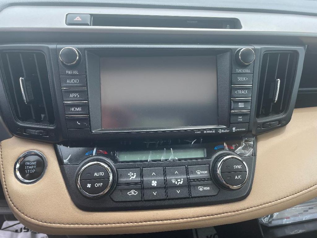 2016 Toyota Rav4 Image 14
