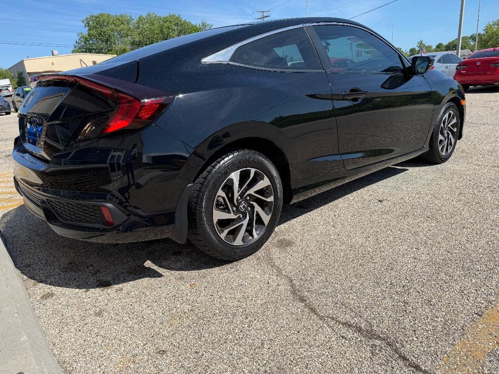 2017 Honda Civic Image 4