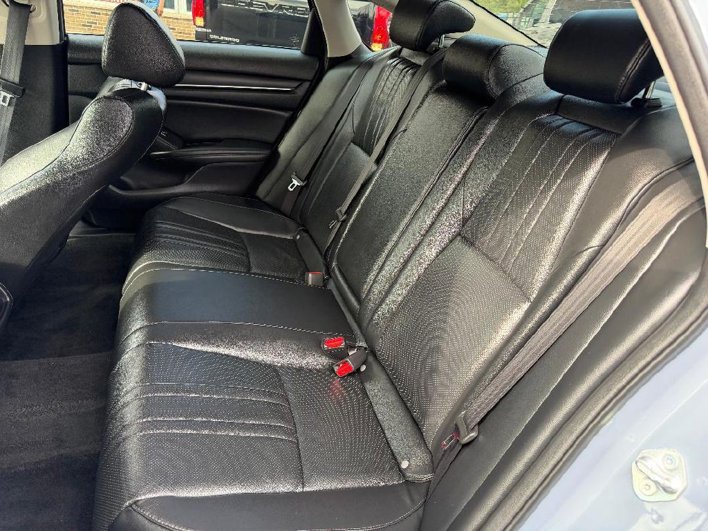 2021 Honda Accord Image 7