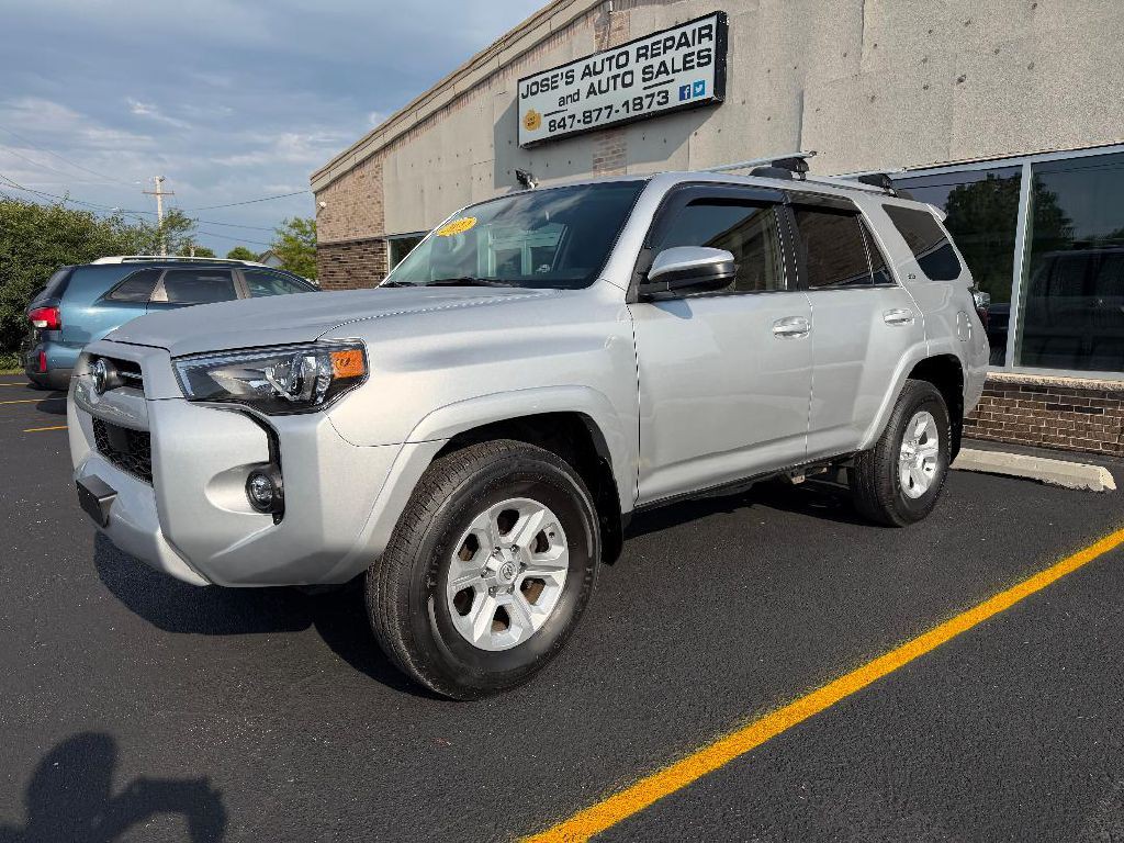 2022 Toyota 4Runner Image 3