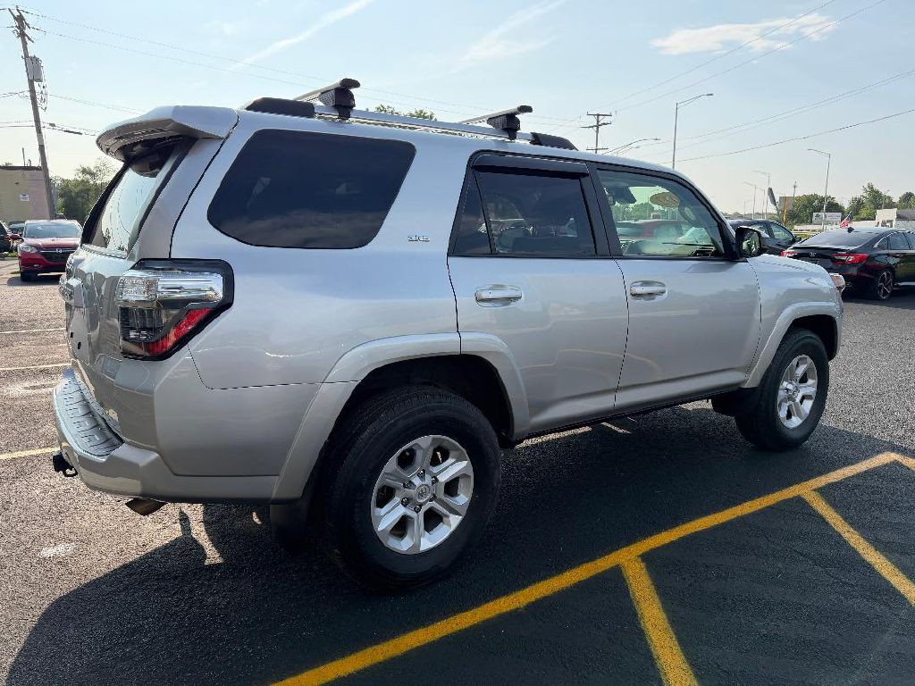 2022 Toyota 4Runner Image 4