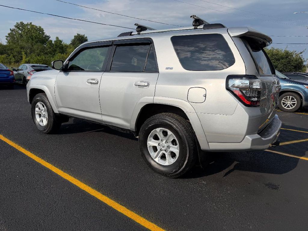 2022 Toyota 4Runner Image 5