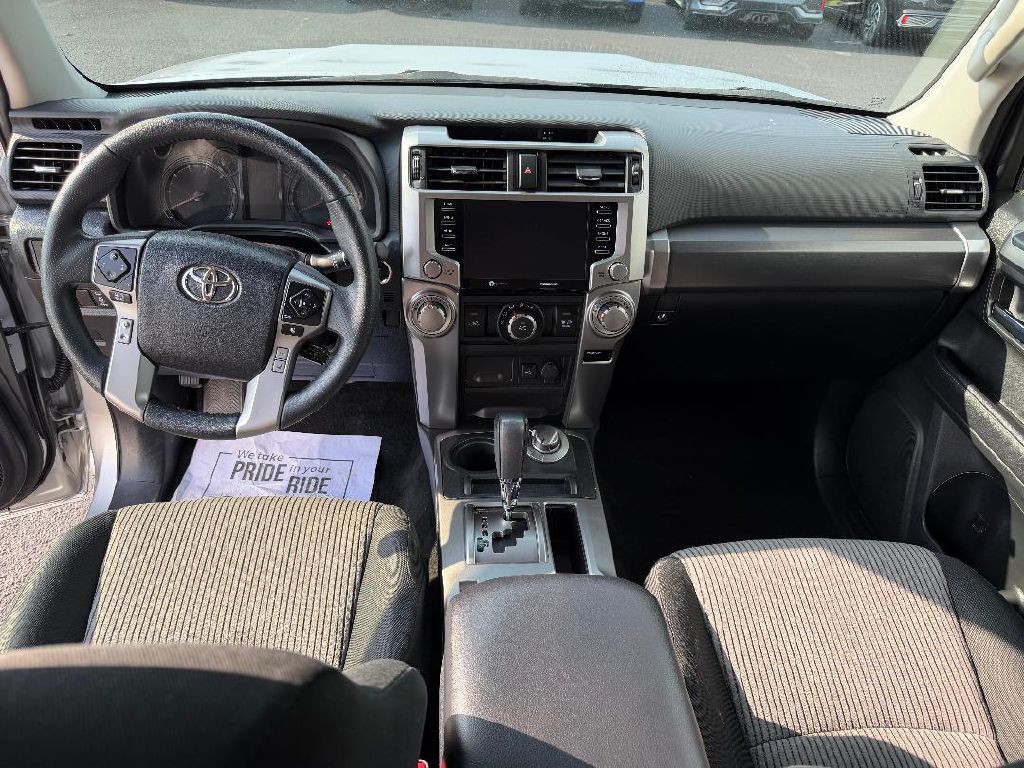 2022 Toyota 4Runner Image 11