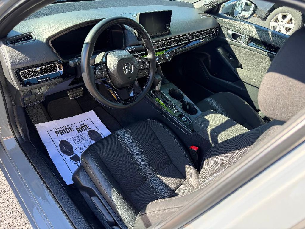 2025 Honda Civic Image 13