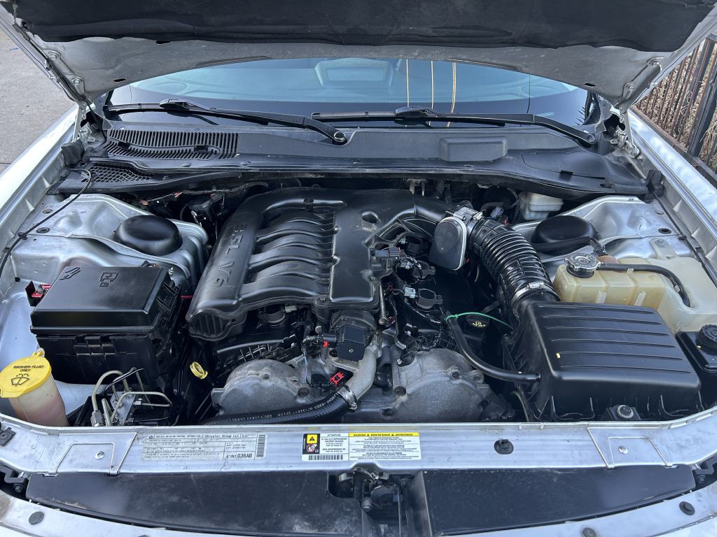 2010 Dodge Charger Image 10