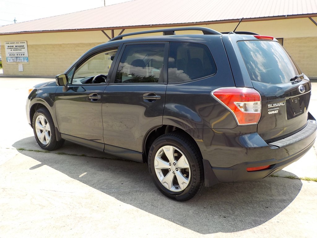 2015 Subaru Forester Image 8