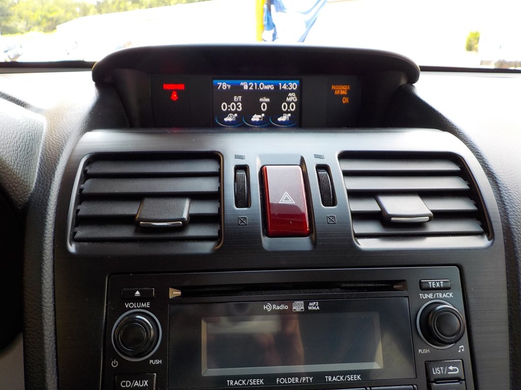 2015 Subaru Forester Image 16
