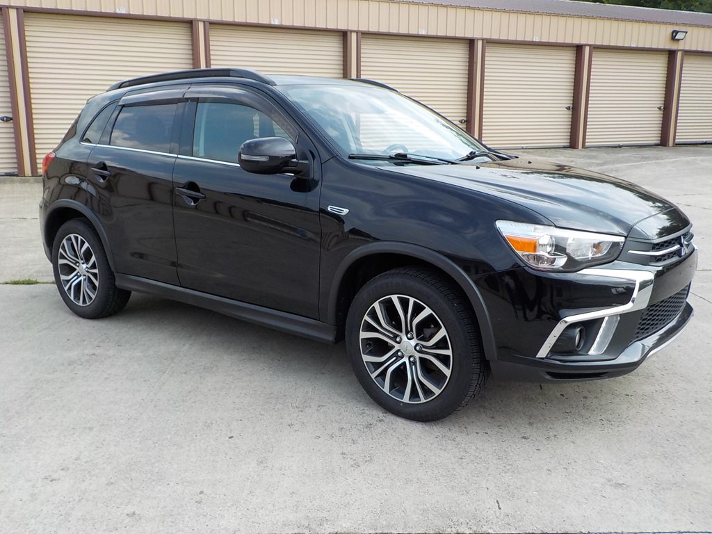 2018 Mitsubishi Outlander Image 4