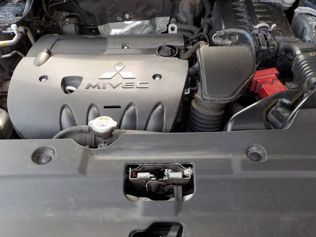 2018 Mitsubishi Outlander Image 30