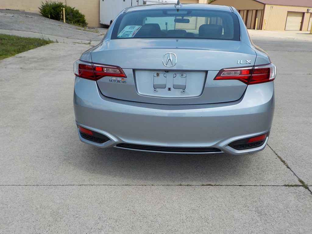 2016 Acura ILX Image 8
