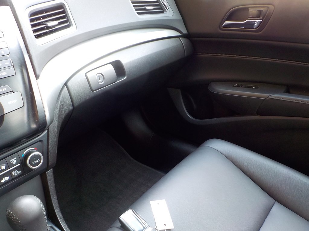 2016 Acura ILX Image 25