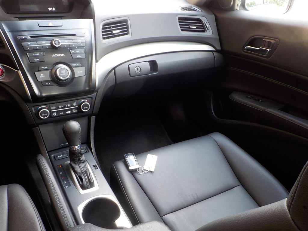 2016 Acura ILX Image 29