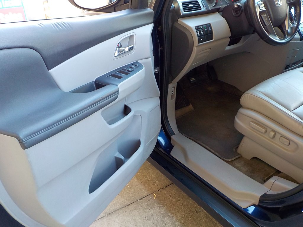 2015 Honda Odyssey Image 10