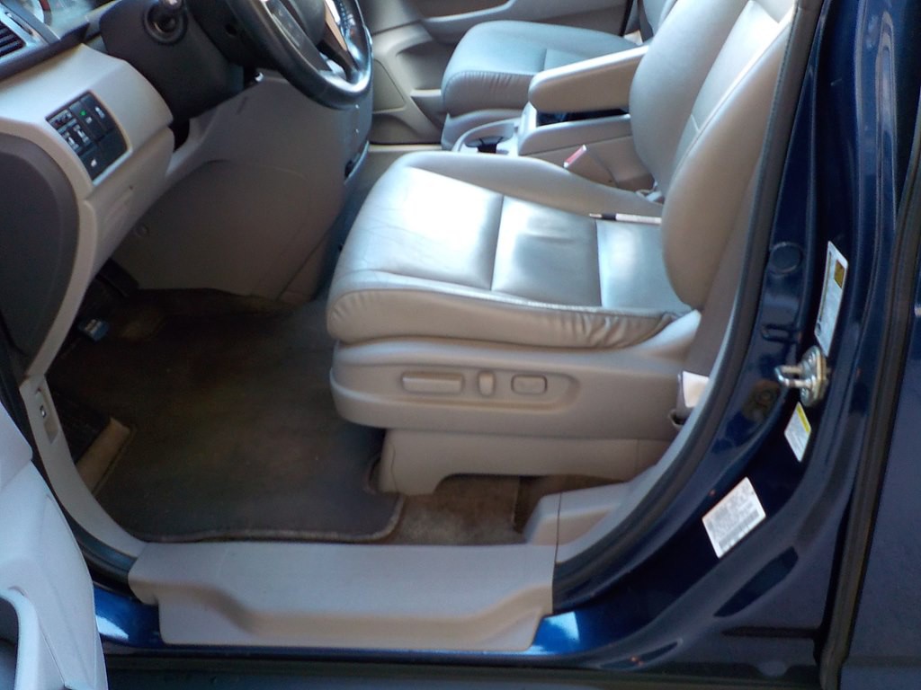 2015 Honda Odyssey Image 11