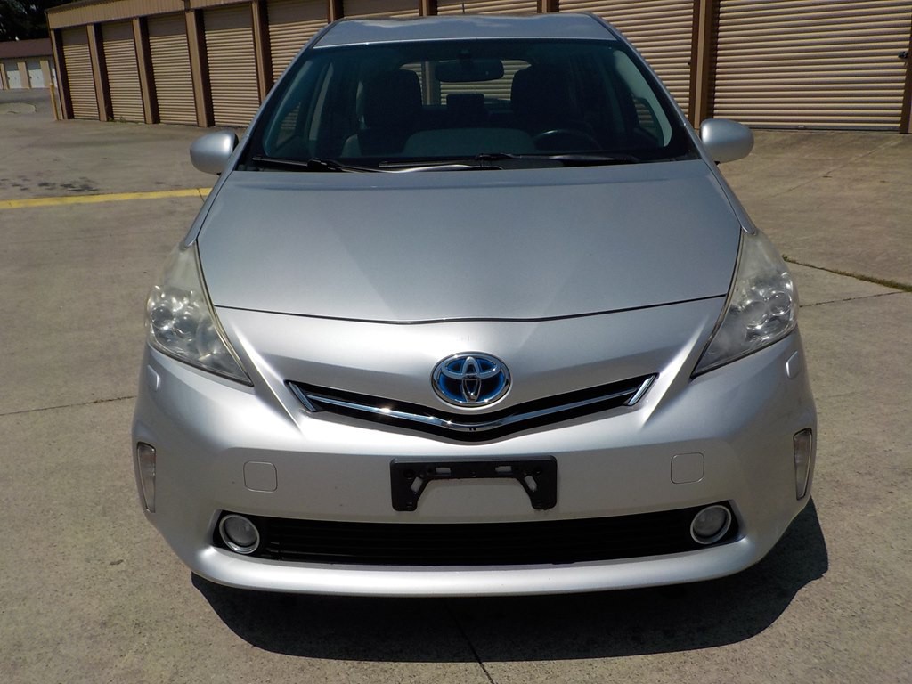 2014 Toyota Prius Image 2