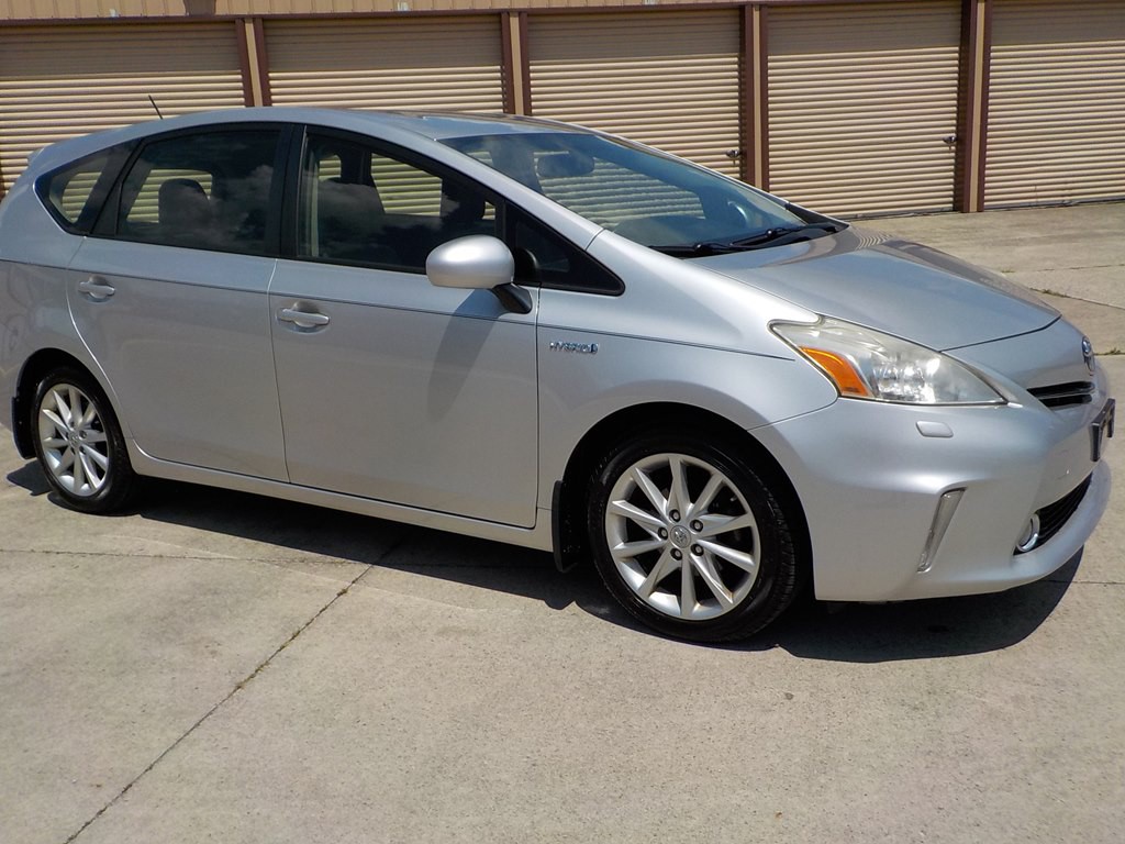 2014 Toyota Prius Image 3