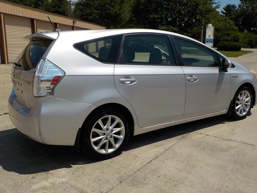 2014 Toyota Prius Image 5