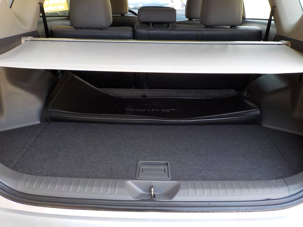 2014 Toyota Prius Image 24