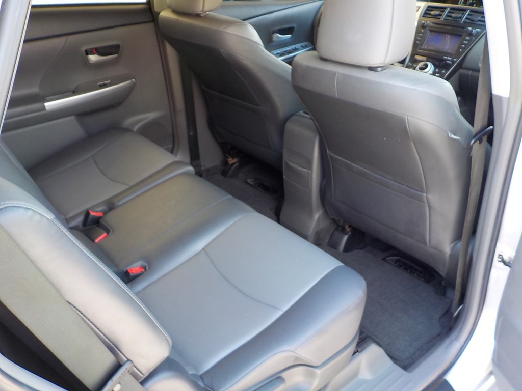2014 Toyota Prius Image 26