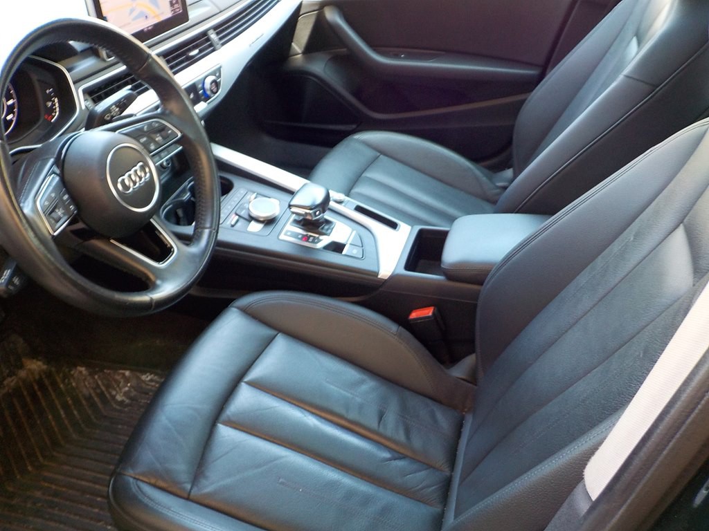 2017 Audi A4 Image 10