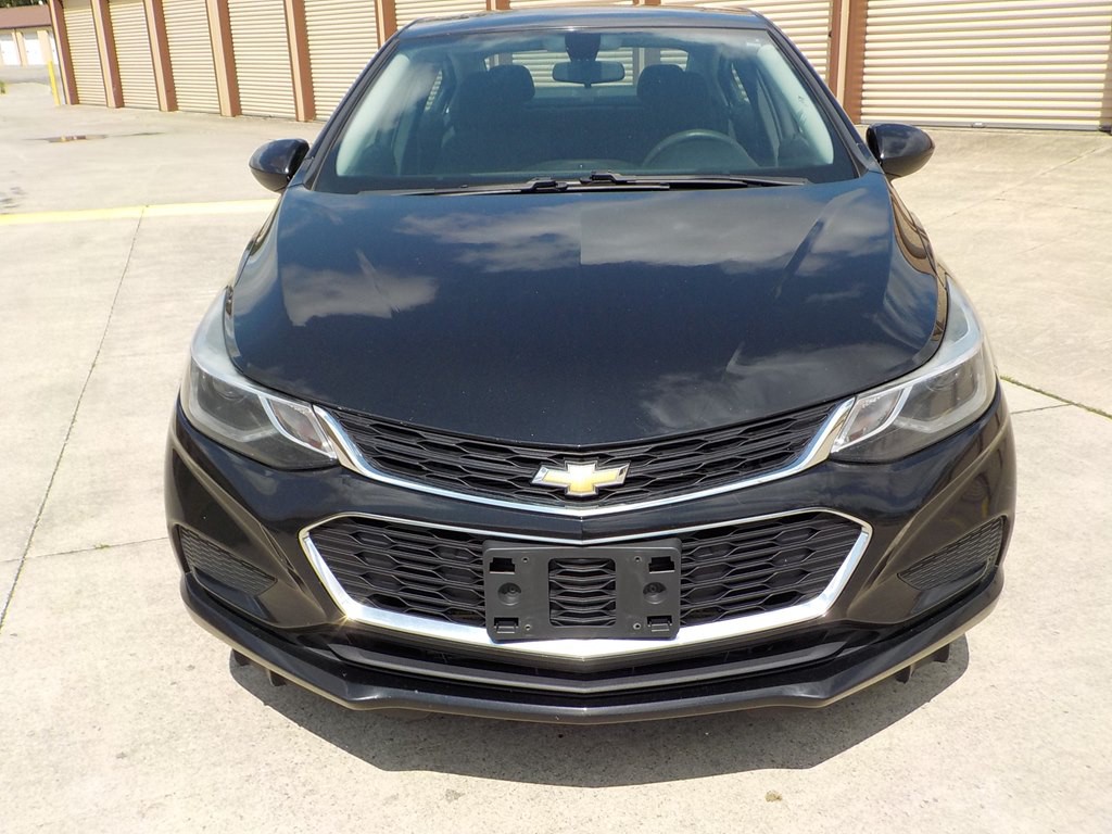 2018 Chevrolet Cruze Image 4