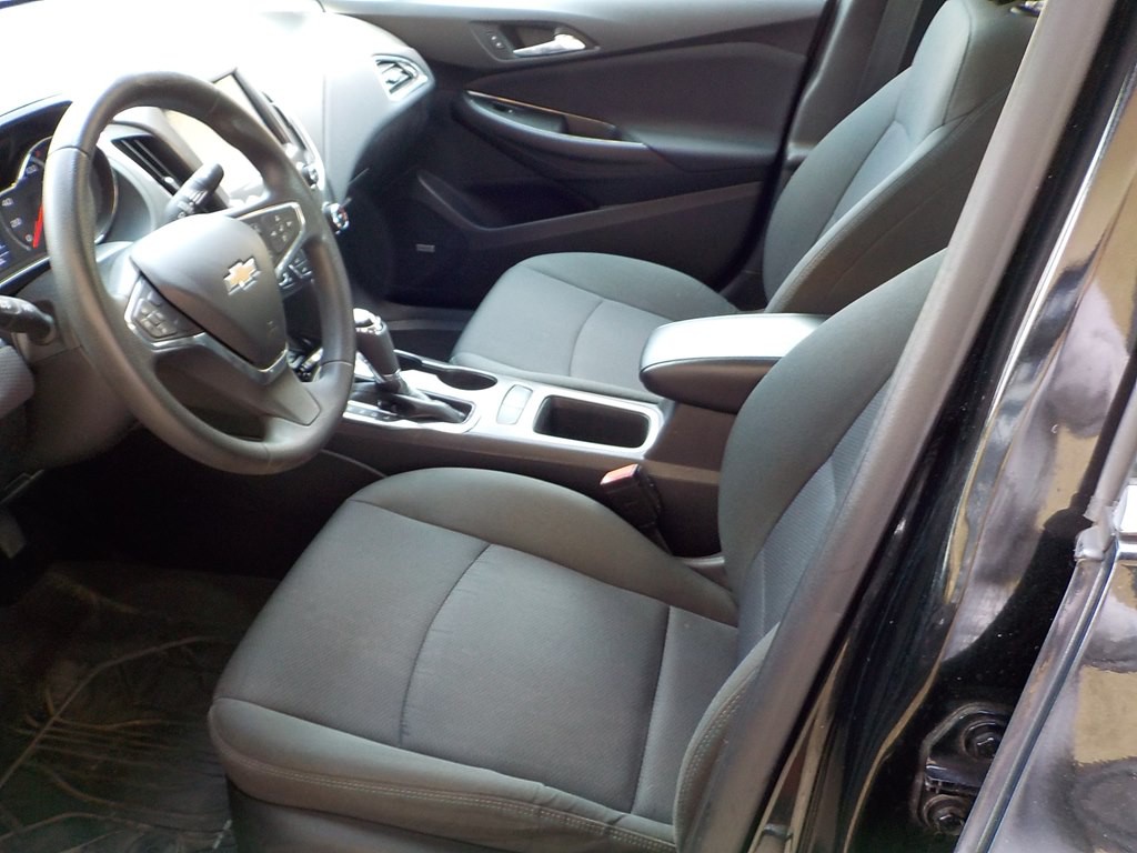 2018 Chevrolet Cruze Image 8